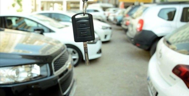 Ticaret Bakanlığı açıkladı: İkinci el taşıt satışında '6 ay-6 bin km' kısıtlaması uzatıldı