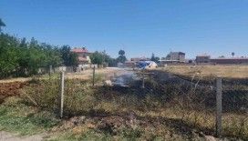 Alaca’da boş arsada yangın paniği: İtfaiye hızla kontrol altına aldı
