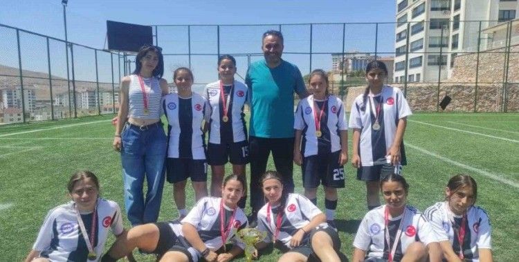 Erzincan’ın kızları şampiyon
