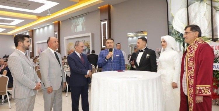 Vali Musa Işın: "Toplumu ayakta tutan en büyük güç, aile içindeki sevgi ve bağlılıktır"
