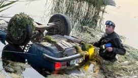 İçerisinde 3 kişinin bulunduğu otomobil suya düştü
