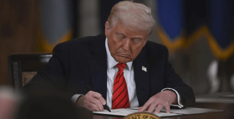 Trump'tan, Göçmenlik ve Gümrük Muhafaza Dairesine 'tam yetki'