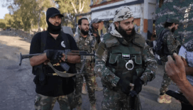 Suriye'deki Arap aşiretlerinden 50 bin savaşçı Süveyda şehrine yaklaşıyor