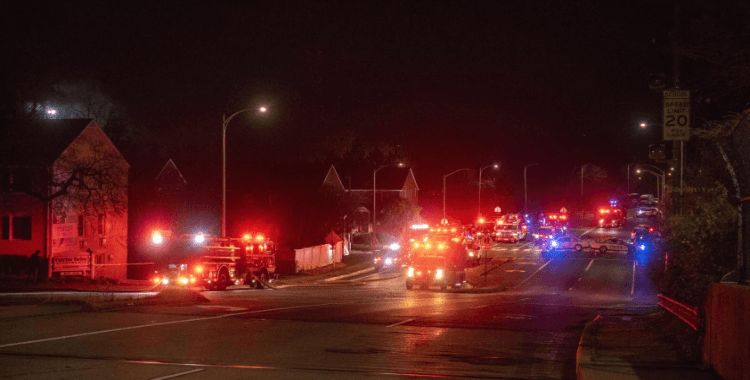 Los Angeles'ta araç kalabalığa daldı: 4'ü ağır, 20'den fazla yaralı