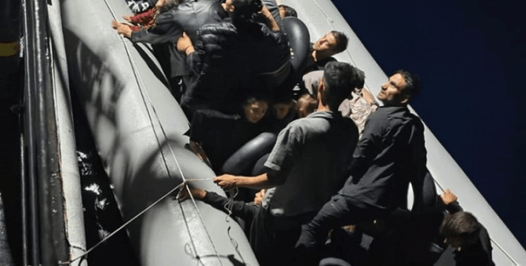 Çanakkale'de 38 düzensiz göçmen yakalandı