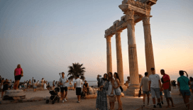 Tarihi rekora son bir adım: Antalya'da tüm zamanların temmuz rekoru kırıldı