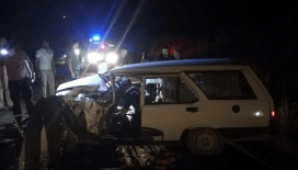 Malatya'da hafif ticari araçla otomobil çarpıştı: 8 yaralı