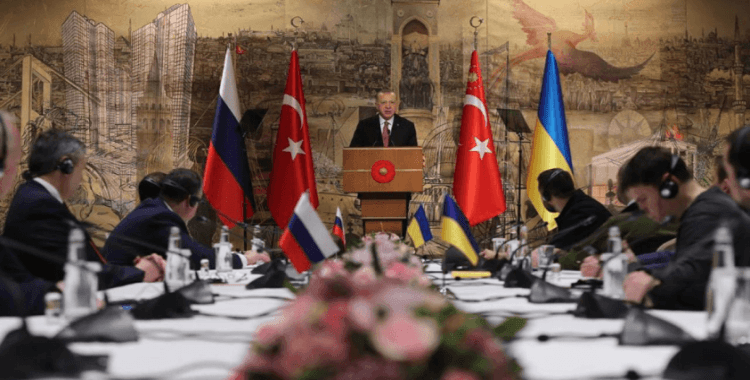 Diplomasi masası bir kez daha Türkiye'de kuruluyor