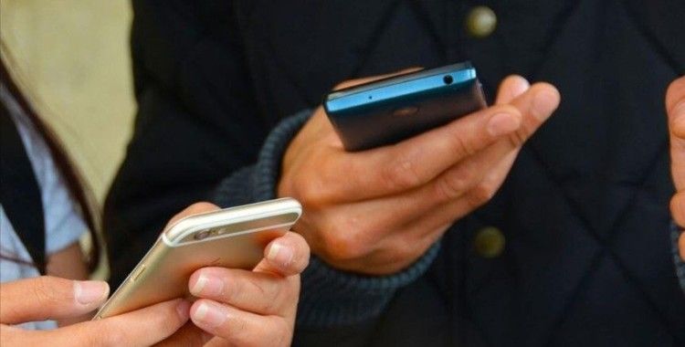 Selçuk Bayraktar duyurdu: Yerli mesajlaşma uygulaması geliyor