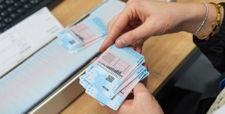 Eski tip ehliyetler için başvuru süresi sona erdi