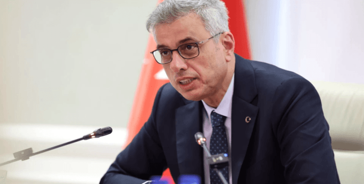 Bakan Memişoğlu: Tıbbi kenevir ilaç formuyla eczanelerde olacak