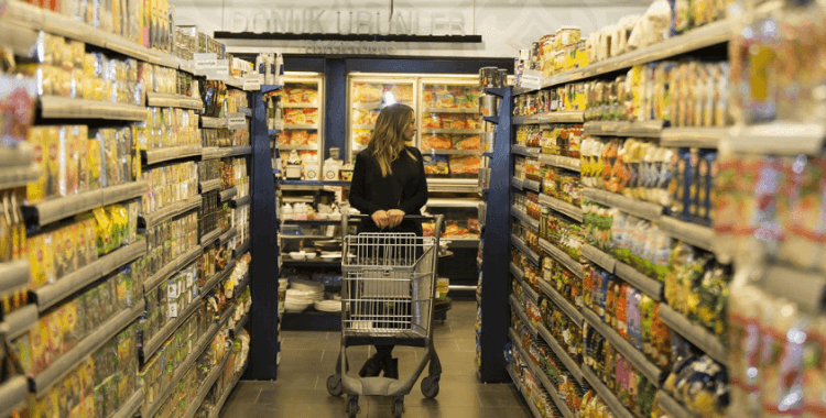 Ticaret ve perakende satış hacmi haziranda yıllık bazda arttı