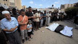 Katil İsrail, Gazze'de 7'si hastane bahçesinde olmak üzere 23 Filistinliyi öldürdü