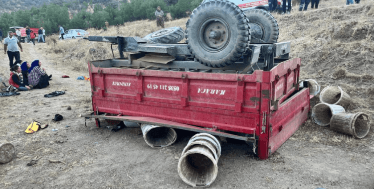 Balıkesir'de tarım işçilerini taşıyan traktör devrildi: 1 ölü