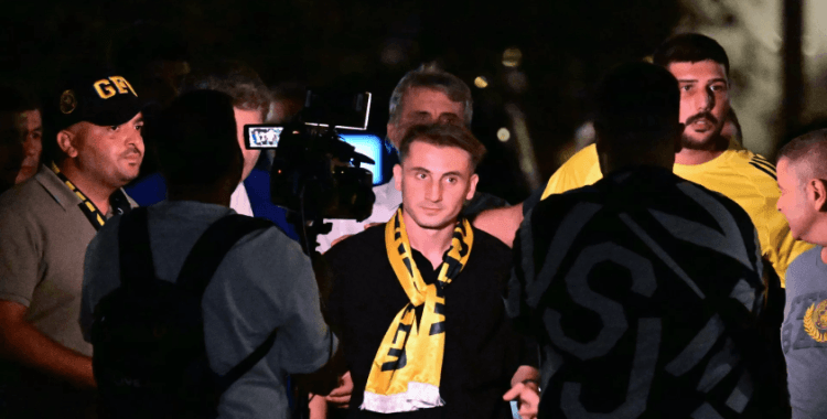 Kerem Aktürkoğlu eleştirilere yanıt verdi: 'İşte bu şerefli davranışlar dünkü açıklamamın sebepleri'