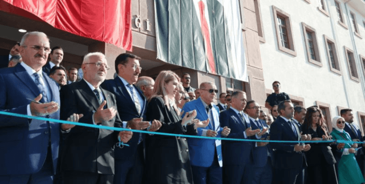 Cumhurbaşkanı Erdoğan, Malatya'da yapımı tamamlanan yeni valilik binasının açılış törenine katıldı