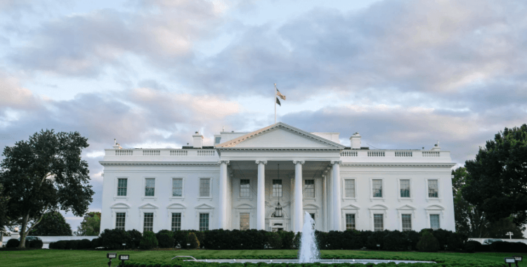 Trump, Katar Başbakanı ile Beyaz Saray'da bir araya gelecek