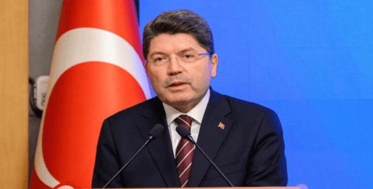 Bakan Tunç duyurdu: Cumhurbaşkanı Erdoğan'ın Netanyahu ile kıyaslanmasına soruşturma