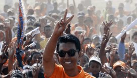 Madagaskar'da protestoların ardından Cumhurbaşkanı Rajoelina, hükümeti görevden aldı