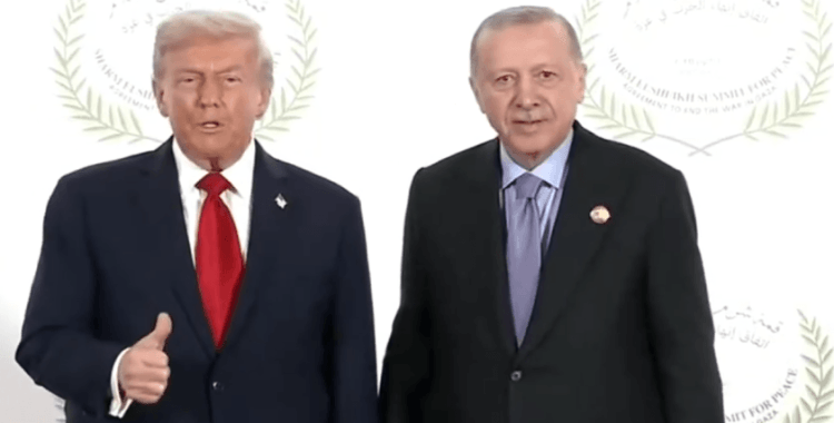 Gazze Zirvesi'nde Cumhurbaşkanı Erdoğan'ı Donald Trump karşıladı