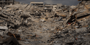 İsrail, Mısır arama kurtarma ekiplerinin Gazze’ye girmesine izin verdi