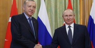 Putin ve Erdoğan Türkmenistan'da görüştü