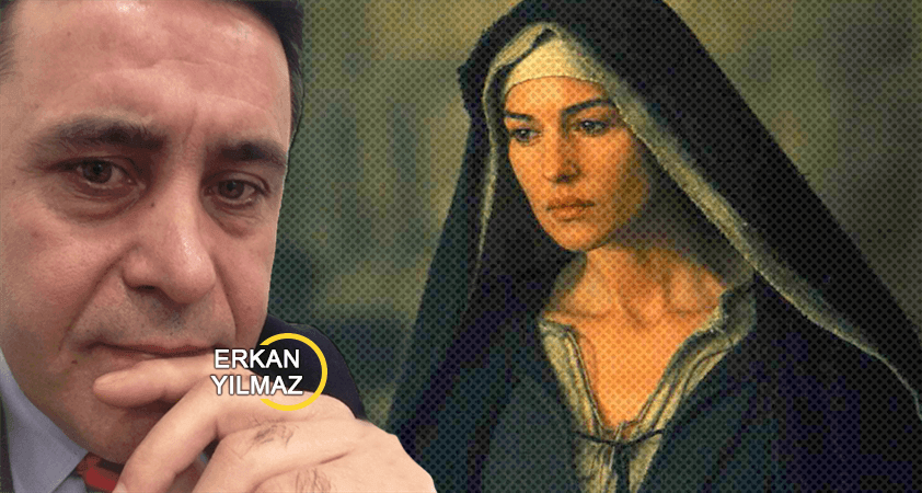 Sütten çıkmış ak kaşığız ama aslına aynı rengin lacivertiyiz