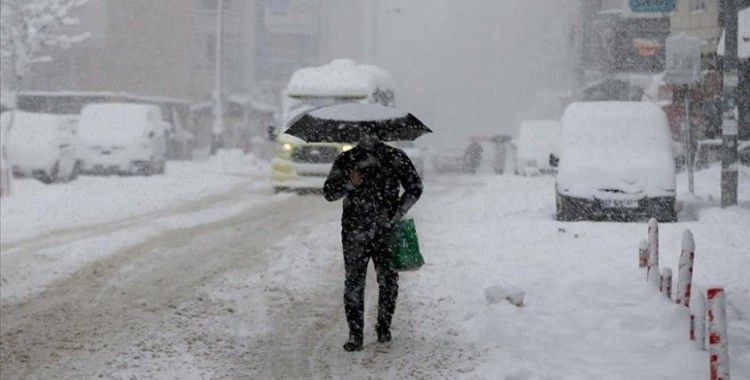 Valilik tek tek uyardı: İstanbul'da 19 ilçede kar etkili olacak, sıcaklık aniden düşecek