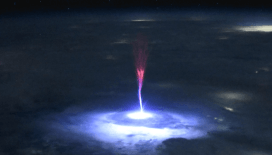 ISS’ten dünya atmosferinde gizemli mavi ışık gözlemi