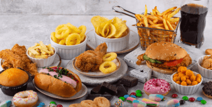 İngiltere'de 'obezite' sorunu: 'Sağlıksız yiyecek reklamları yasaklandı'