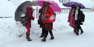 Okullara kar ve fırtına engeli: Yarın tatil olan il ve ilçeler hangisi?