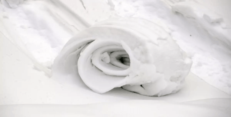 Görüntü Türkiye'den! Doğada ender oluşan kar ruloları oluştu