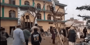 Pakistan’da bir camide patlama: En az 15 ölü