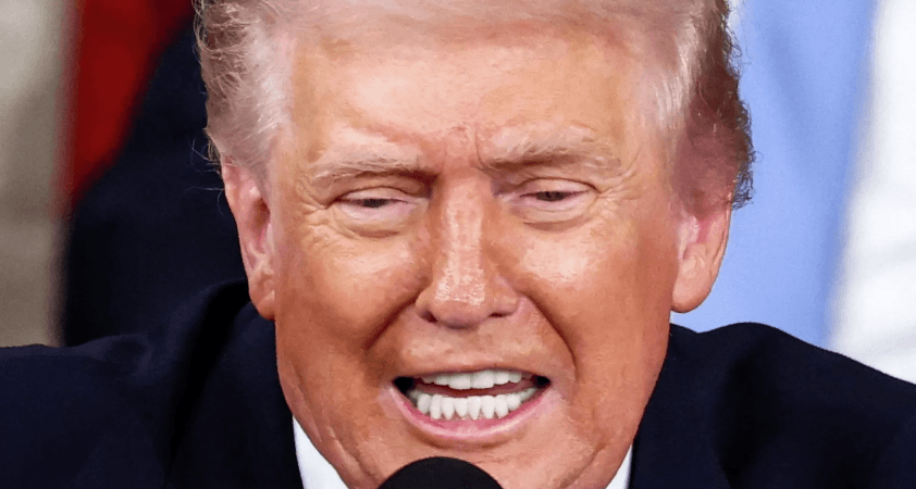 Trump: 'İran, ABD'ye ulaşabilecek füzeler üretmeye çalışıyor'