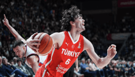 12 Dev Adam, Sırbistan'ı 82-78 mağlup etti