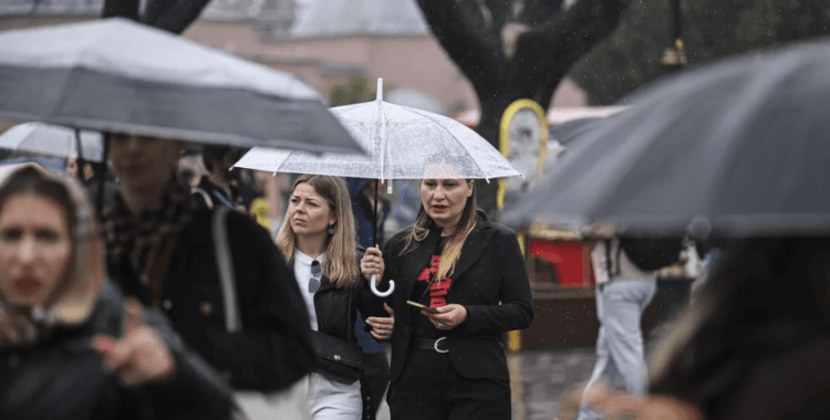 Meteoroloji'den 5 bölge için sağanak ve kar yağışı uyarısı: Marmara'da sis bekleniyor