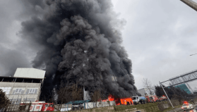 Trabzon'da fındık fabrikasında yangın