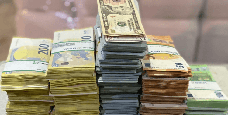 Bir milyon 250 bin dolarlık ve 655 bin euroluk sahte banknot ele geçirildi: 3 şüpheli tutuklandı