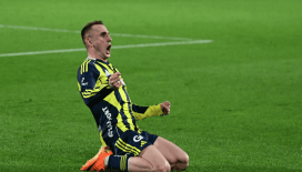 Fenerbahçe, sahasında Beşiktaş'ı son dakikalarda attığı penaltı golüyle yendi