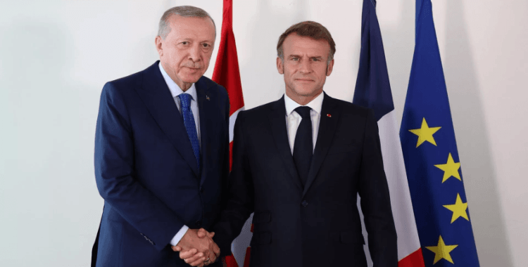 Cumhurbaşkanı Erdoğan, Fransız mevkidaşı Macron ile telefonda görüştü: 'Yakın Doğu ve Orta Doğu’daki durumu ele aldık'
