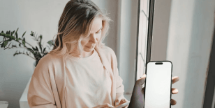 Günde 6 saatten fazla telefon kullananlara kötü haber! Bilim insanlarından ilginç beyazlaşma uyarısı