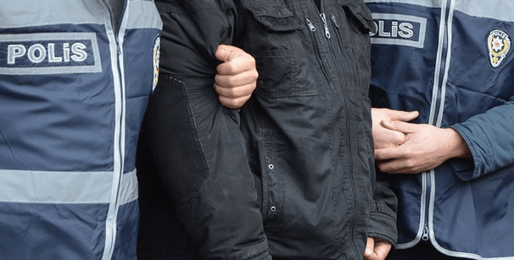 Antalya'da lisede silah tehdidi: 2 öğrenci gözaltına alındı