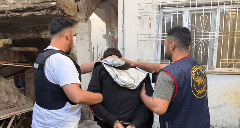 MİT'ten siber suç şebekesi operasyonu: Kişisel verileri 'bayilik' kurarak sattılar