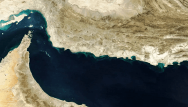Hürmüz kapatıldı, iki gemiye ateş açıldı, Trump: İran bize şantaj yapamaz