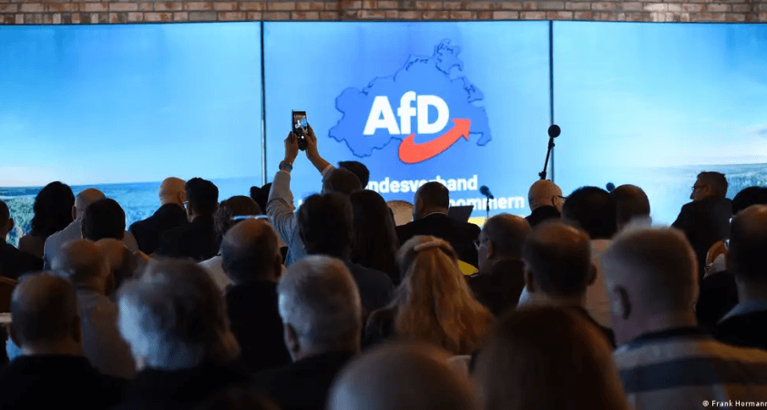 Anketlere göre Almanya'da aşırı sağcı AfD birinci parti