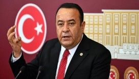 CHP Ankara Milletvekili Adnan Beker partisinden istifa etti