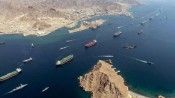 Hürmüz Boğazı'nda risk sürüyor, gemi trafiği devam ediyor
