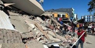 Kolombiya'da 7,4 büyüklüğünde deprem: En az 47 kişi öldü