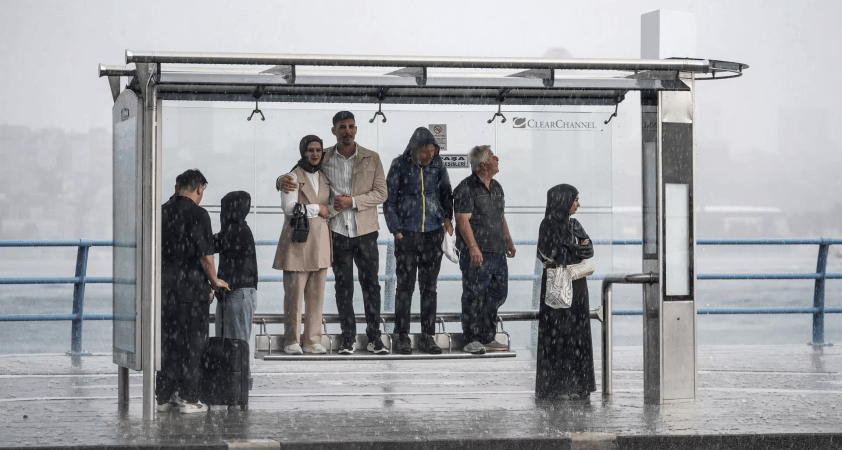 AKOM’dan İstanbul için yağış ve fırtına uyarısı
