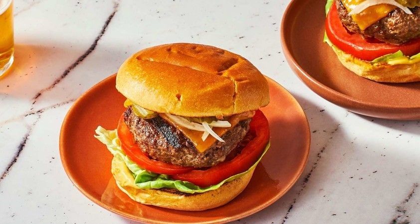 Çin'de 87 milyar dolarlık fast-food pazarı i̇çin burger savaşı
